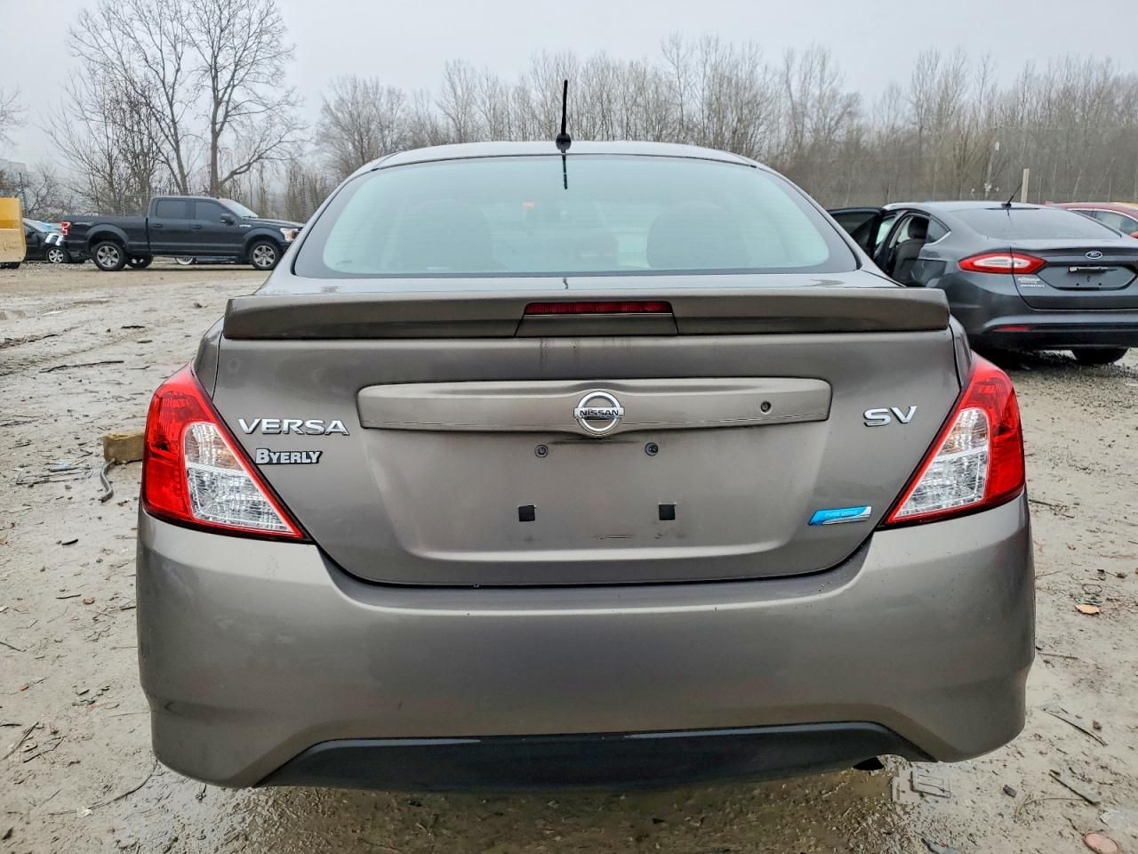 2016 Nissan Versa s