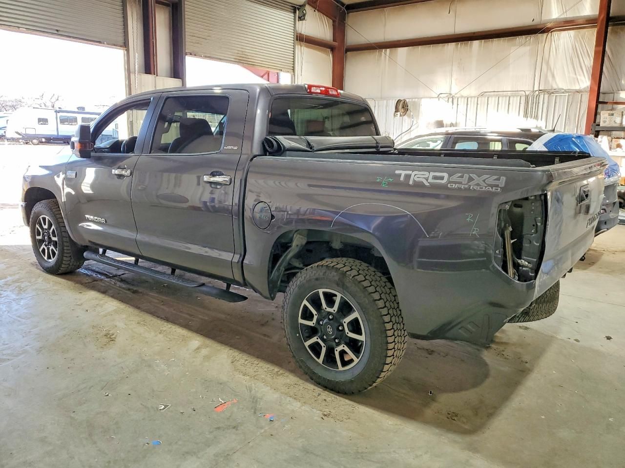 2016 Toyota Tundra Crewmax Limited