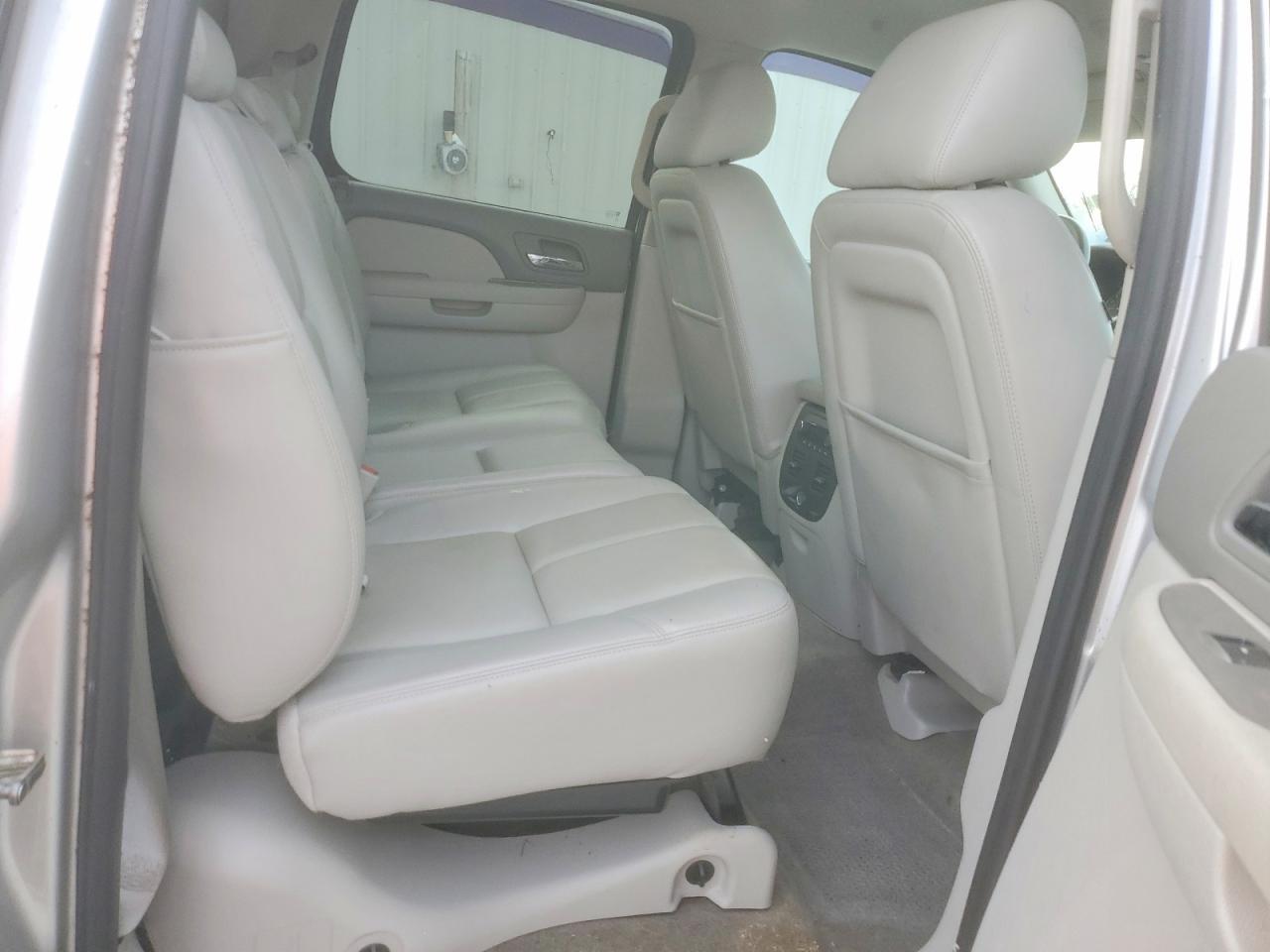 2013 Chevrolet Avalanche lt