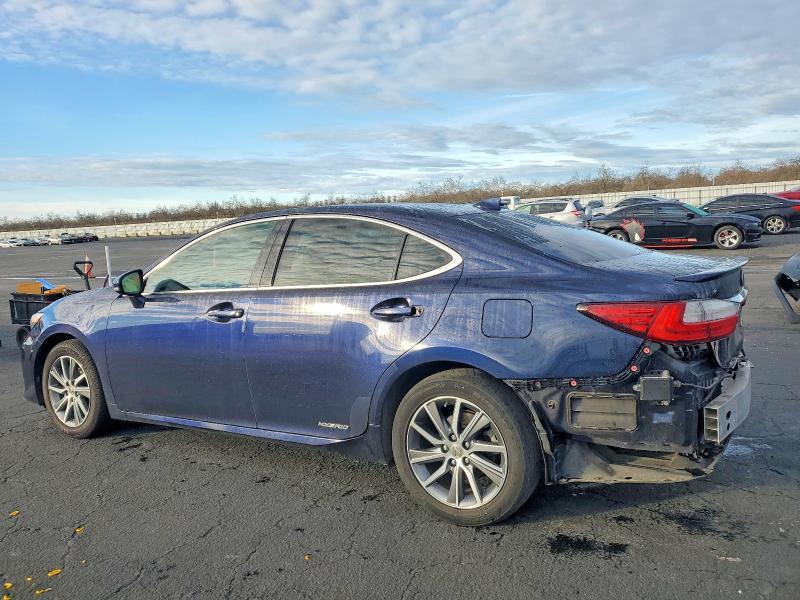 2016 Lexus Es 300h