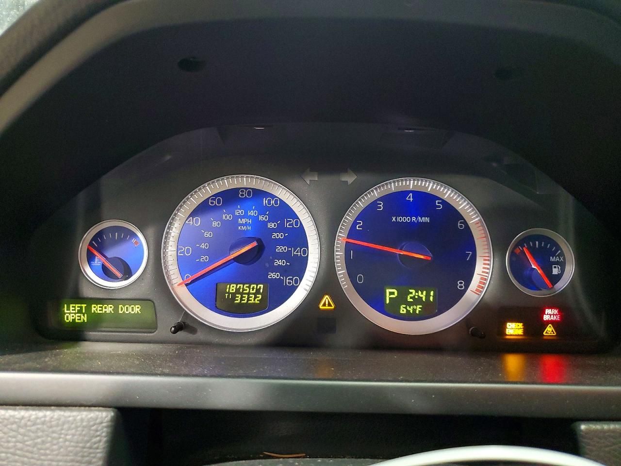 2011 Volvo Xc90 r Design