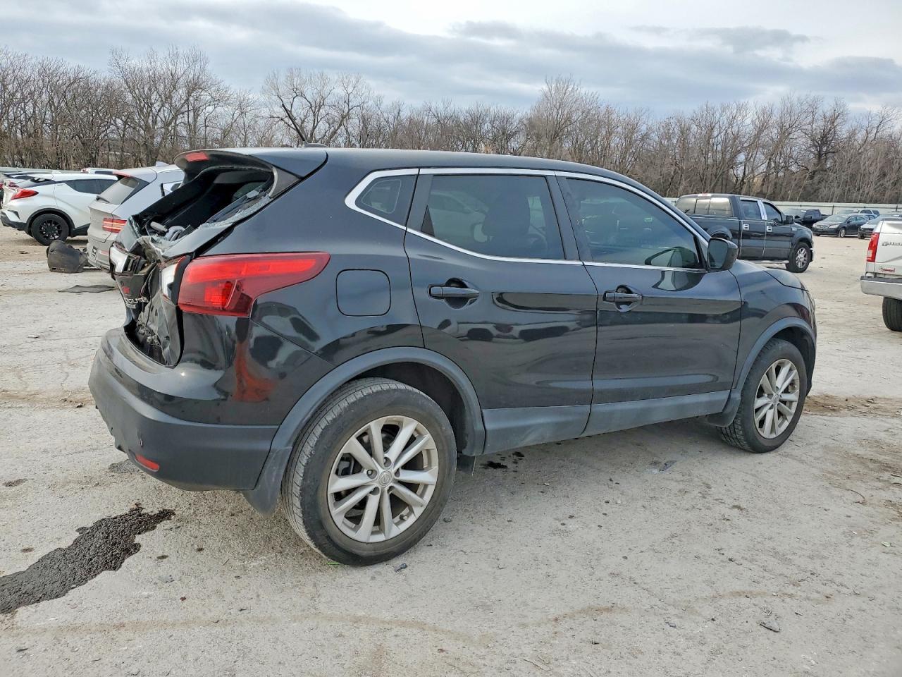 2017 Nissan Rogue Sport s