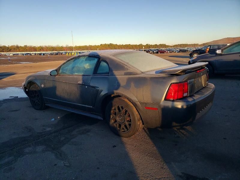 2004 Ford Mustang