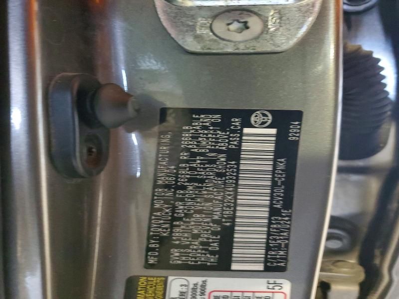 2004 Toyota Camry le