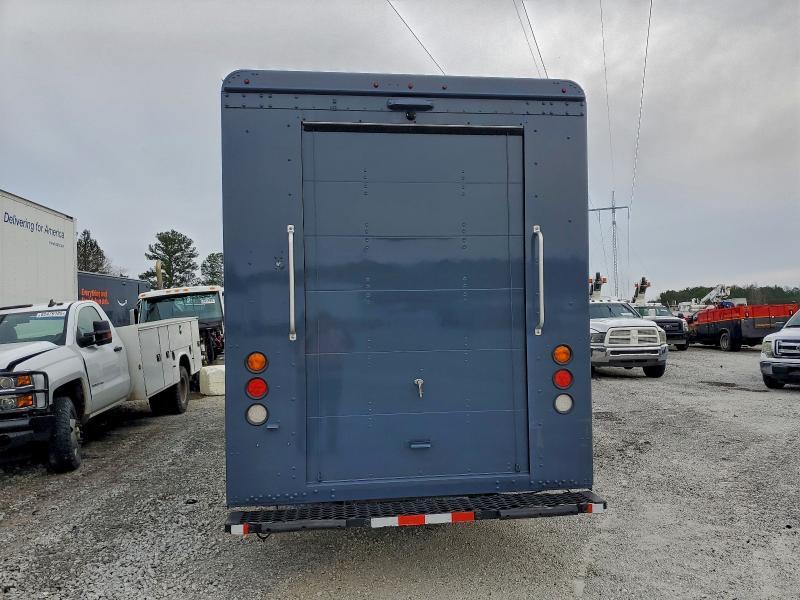 2020 Freightliner MT45G Delivery Truck
