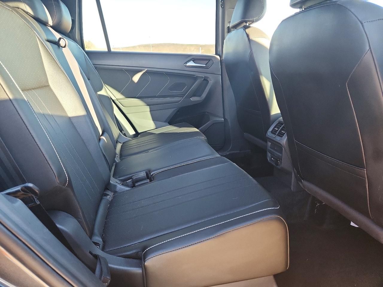 2024 Volkswagen Tiguan se R-line Black