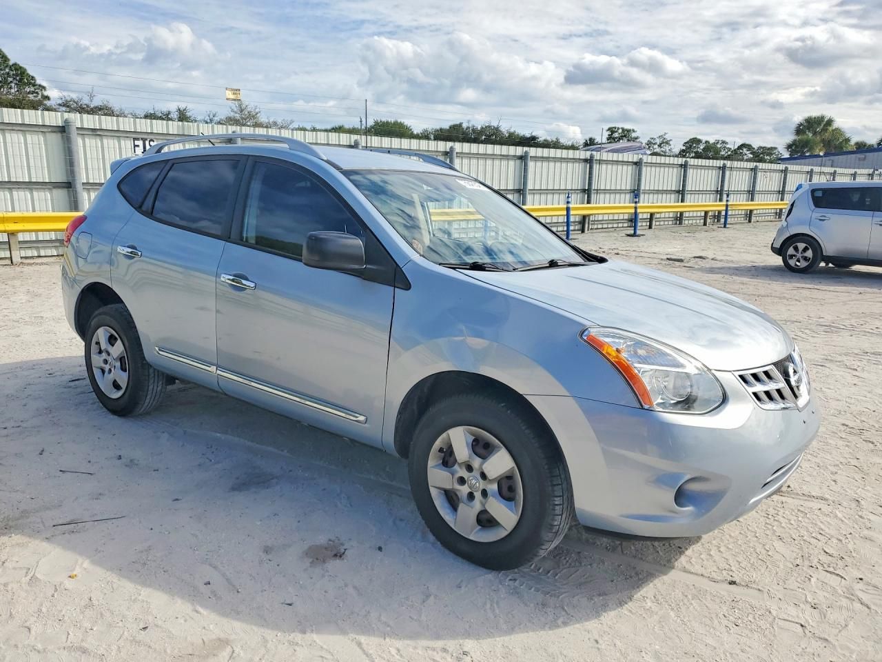 2015 Nissan Rogue Select s