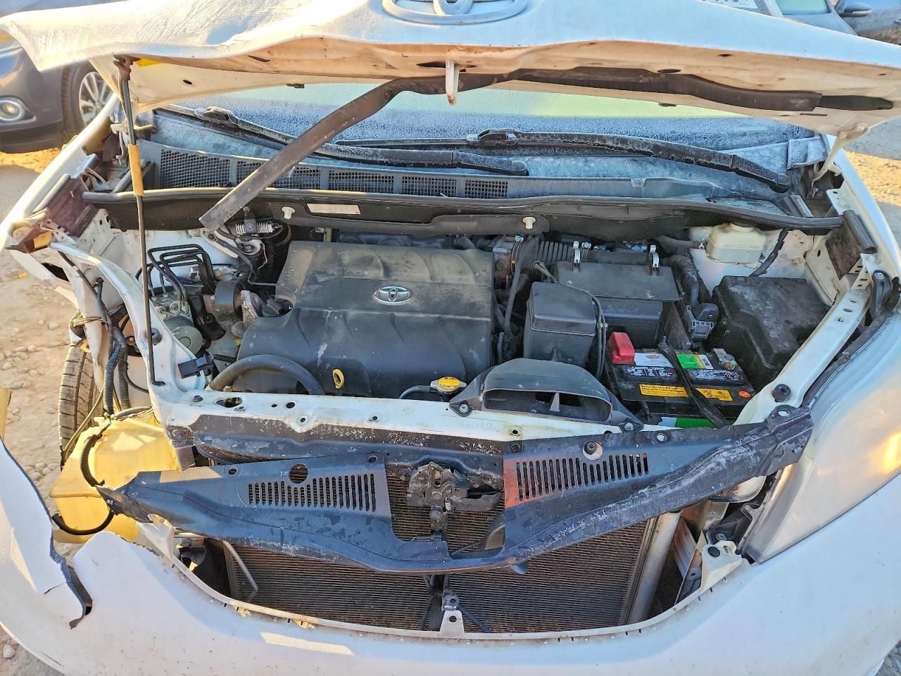 2013 Toyota Sienna le