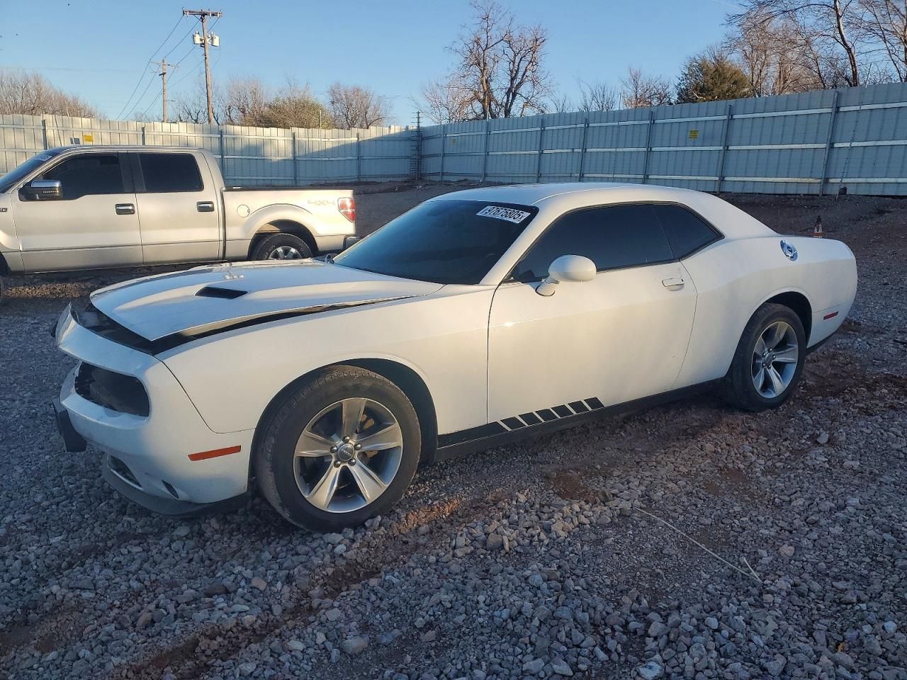2016 Dodge Challenger sxt