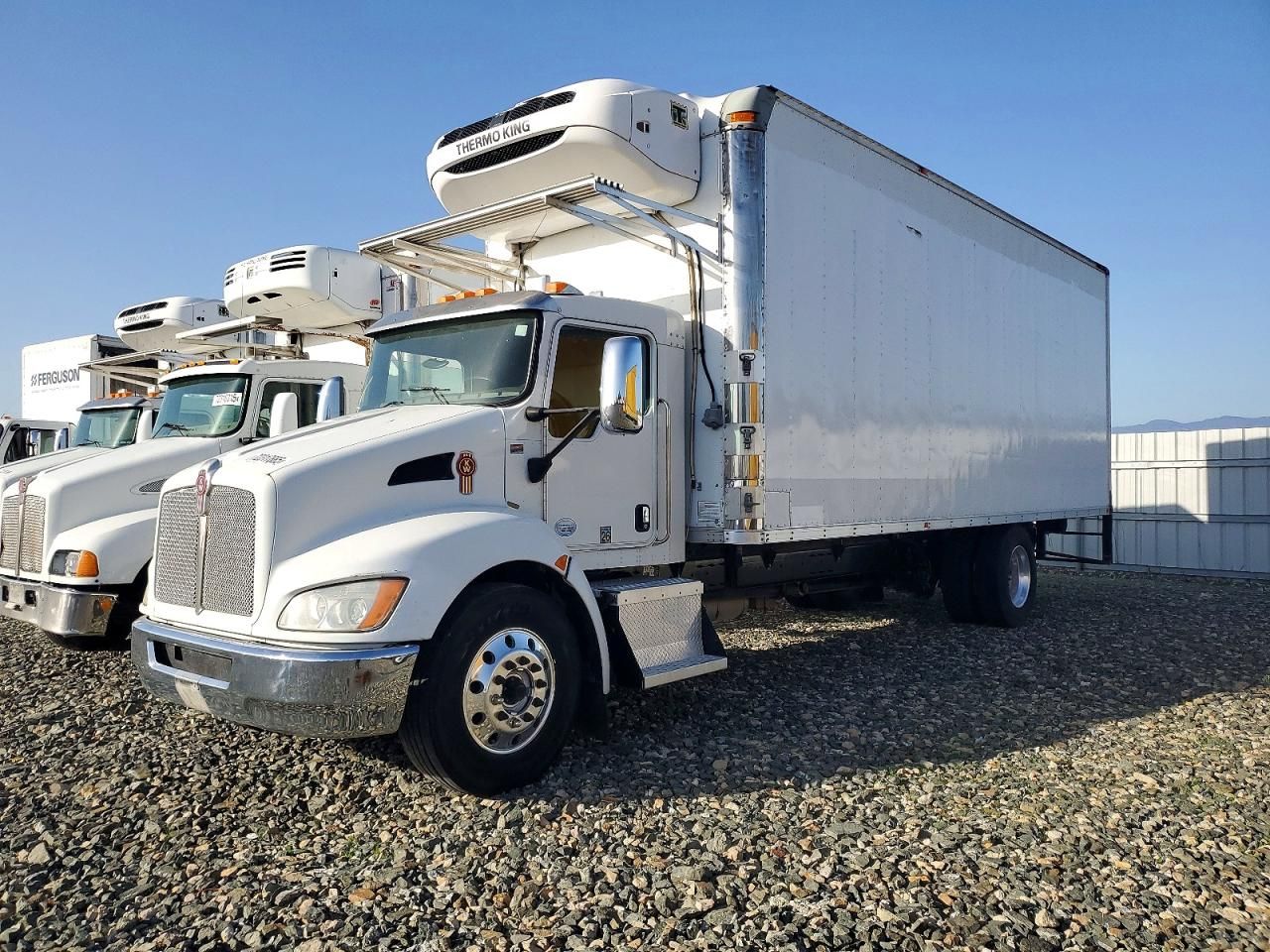 2011 Kenworth Constructi-BOX Truck