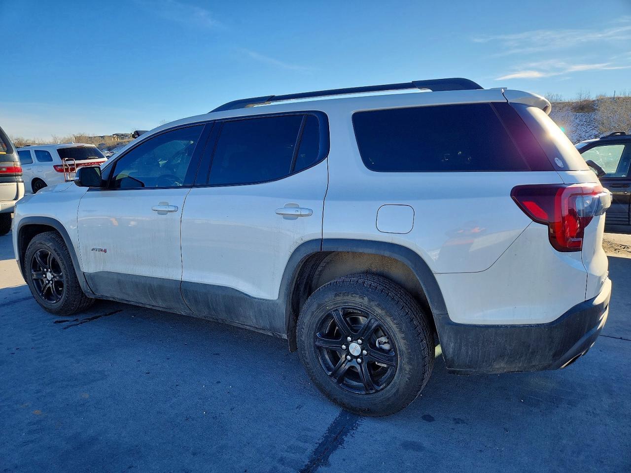 2023 GMC Acadia AT4