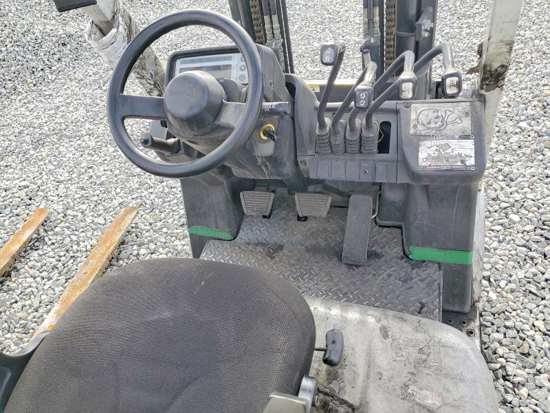 2013 Nissan Forklift