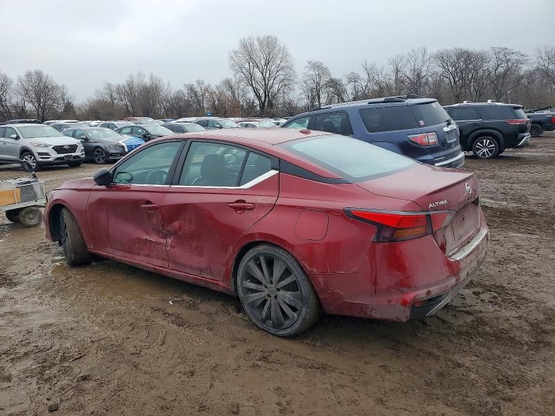 2021 Nissan Altima sr