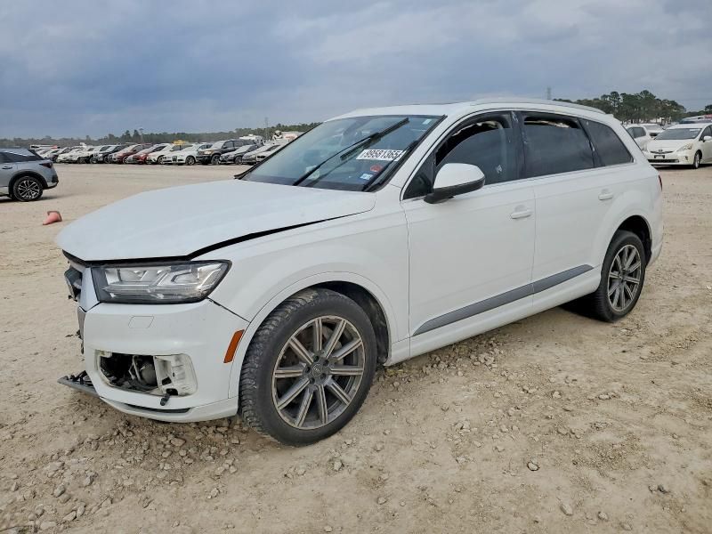 2019 Audi Q7 Premium Plus