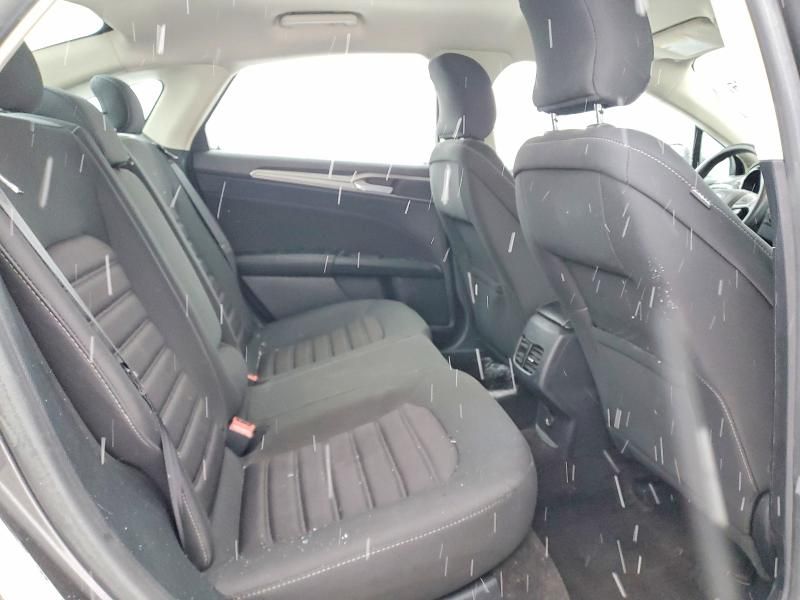 2018 Ford Fusion se Hybrid