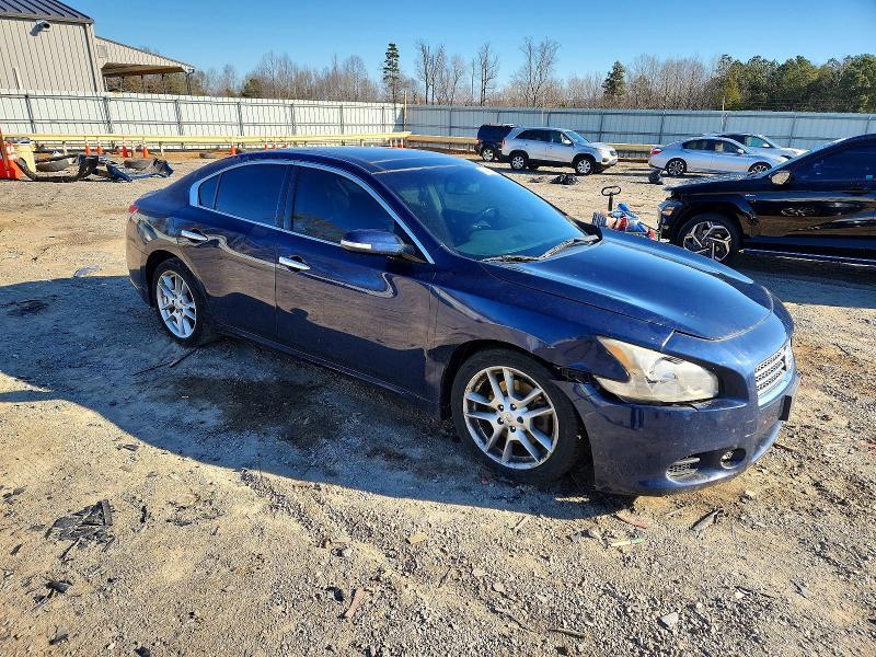 2009 Nissan Maxima s