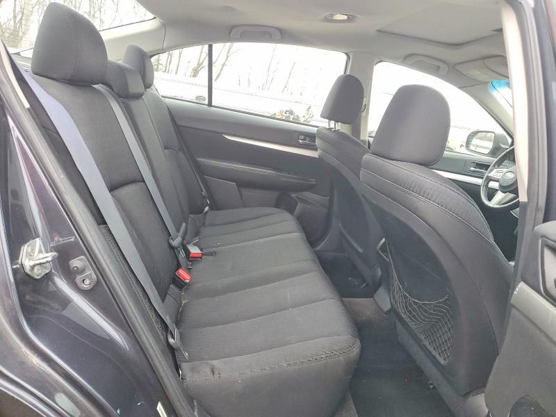 2010 Subaru Legacy 2.5i Premium