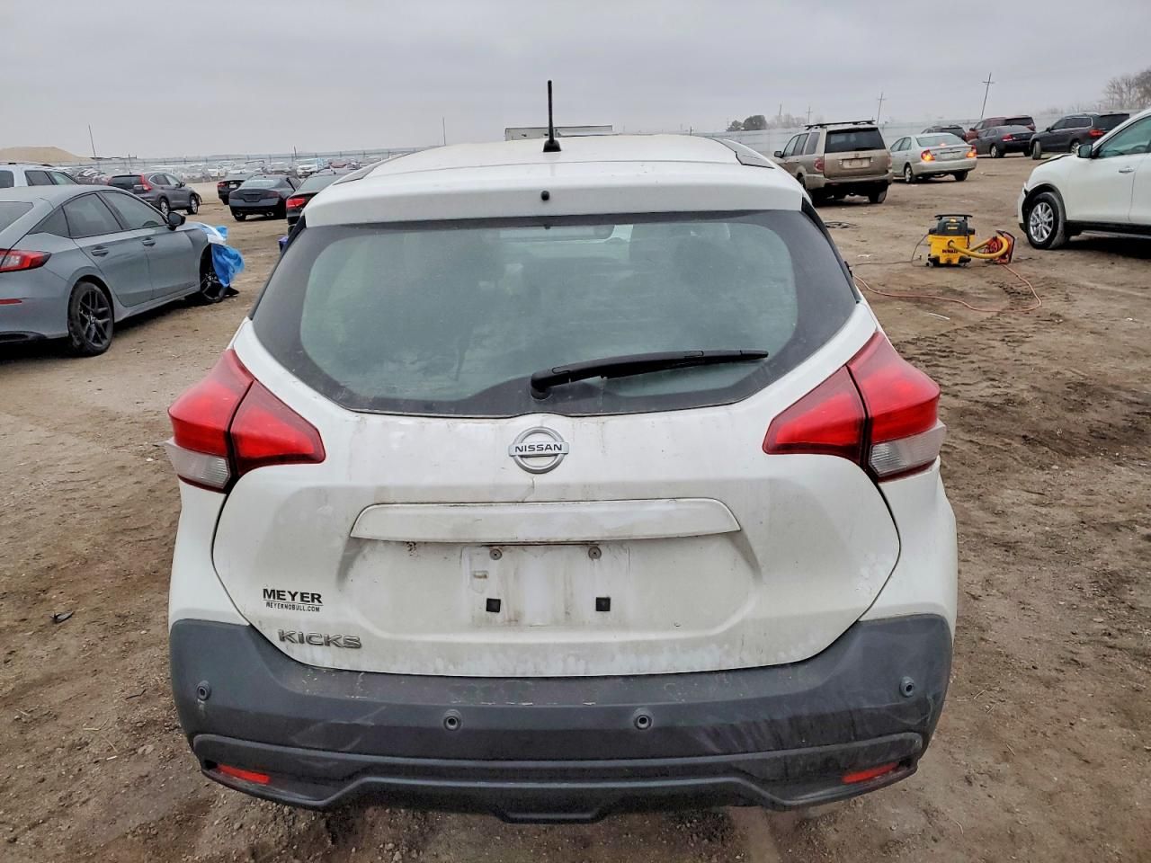 2020 Nissan Kicks s