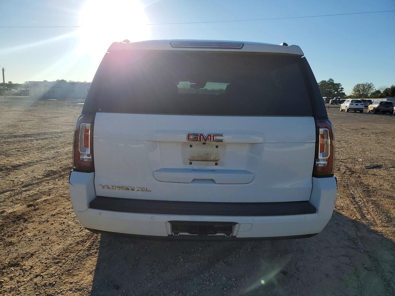 2016 GMC Yukon xl C1500 slt
