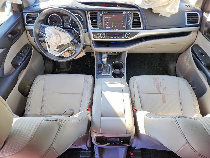 2017 Toyota Highlander le