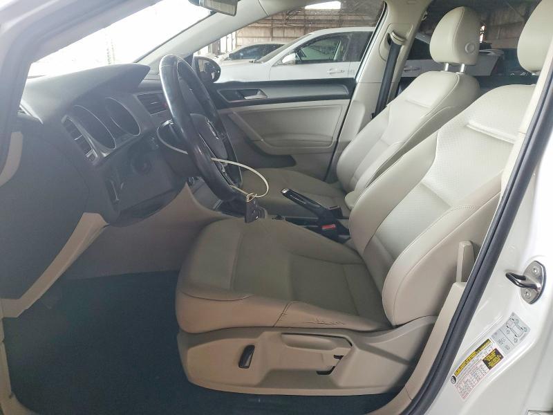 2017 Volkswagen Golf s