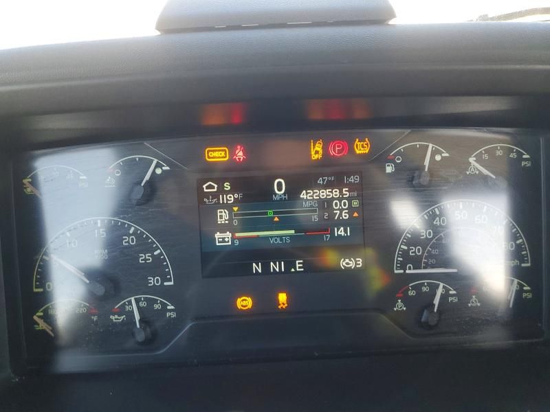 2020 Volvo Vnr Semi Truck