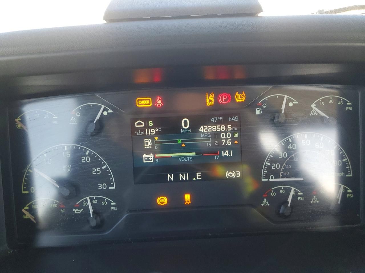 2020 Volvo VNR Semi Truck