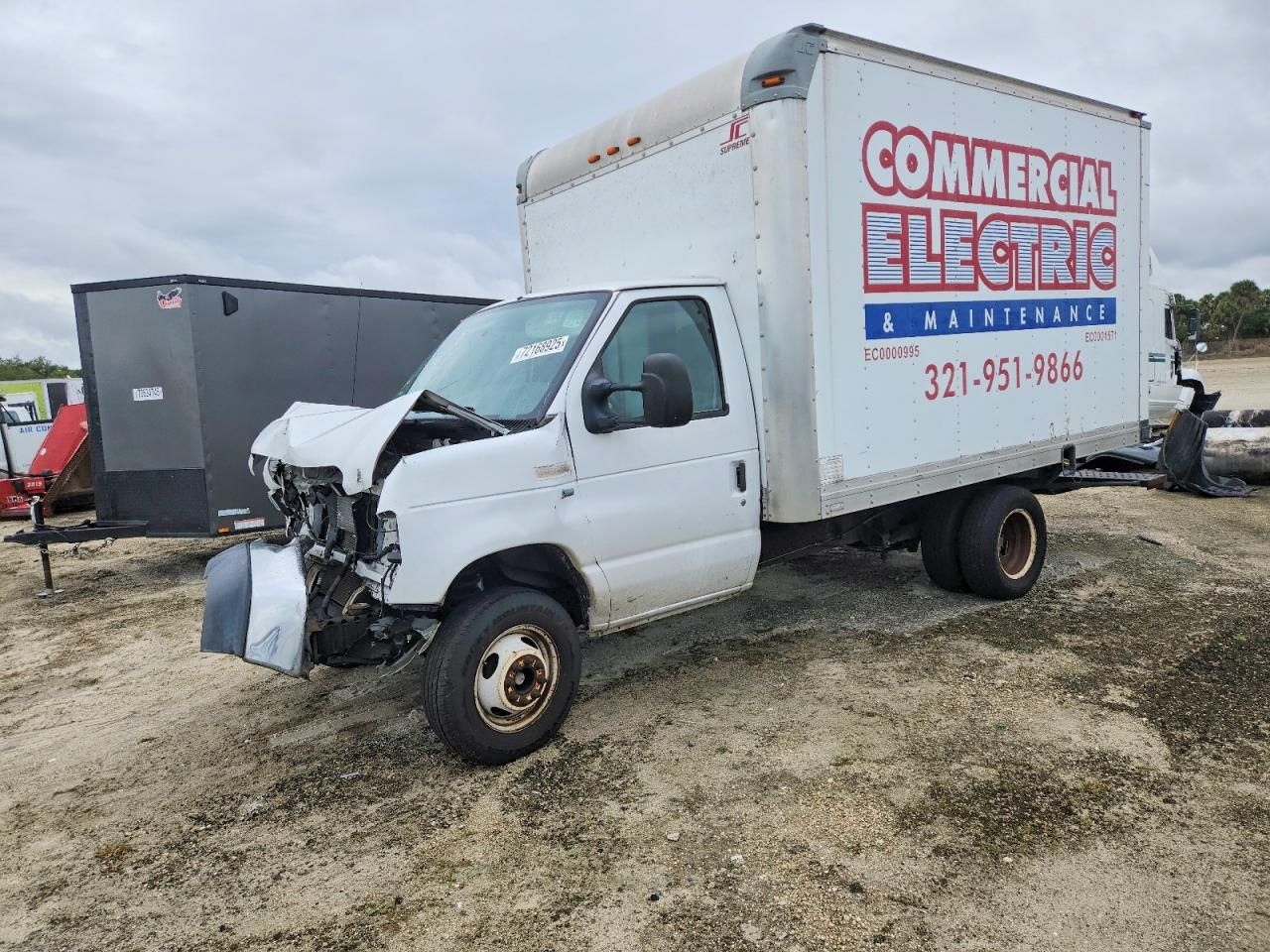 2013 Ford E350 BOX Truck