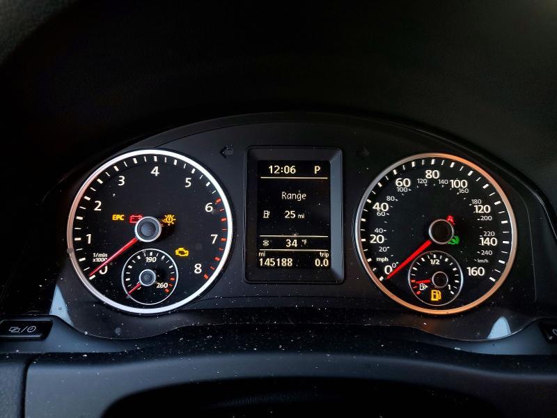 2016 Volkswagen Tiguan s