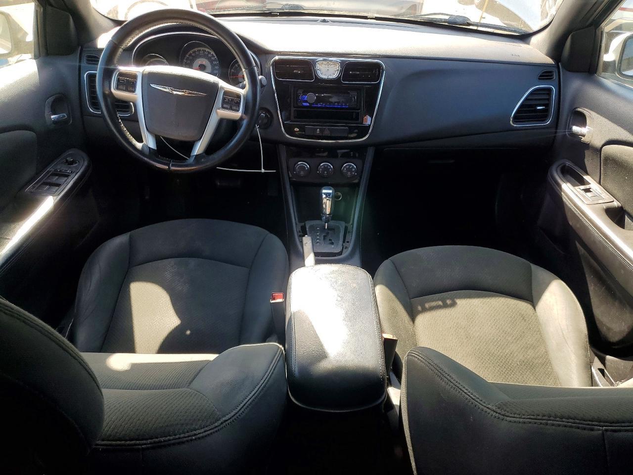 2011 Chrysler 200 Touring