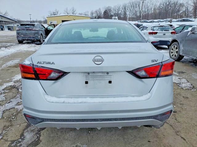 2023 Nissan Altima sv
