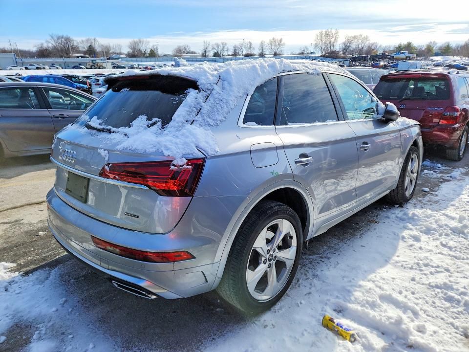 2022 Audi Q5 Premium Plus 45