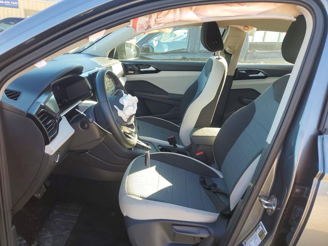 2025 Volkswagen Taos s