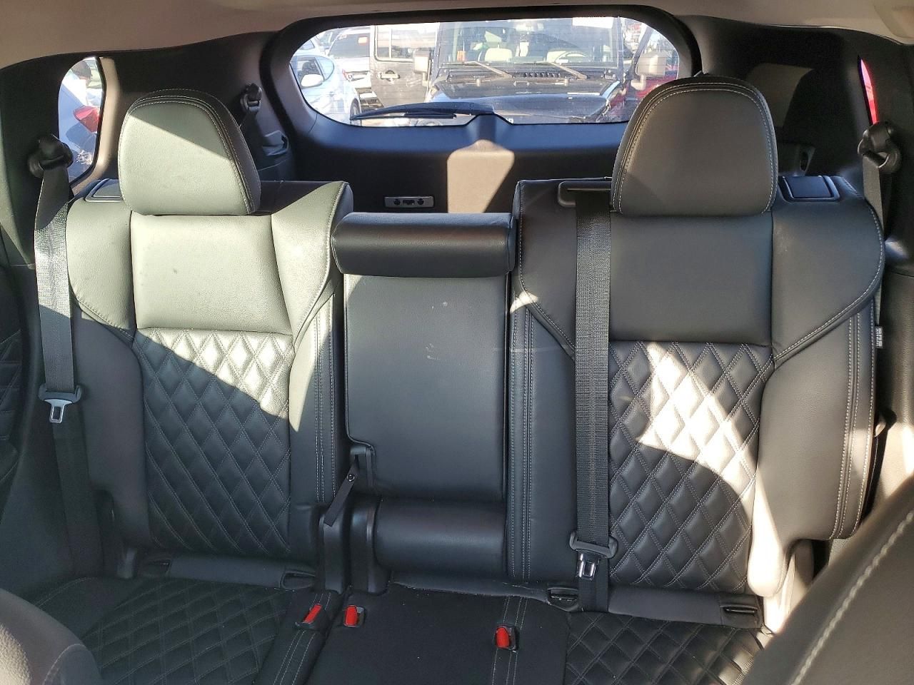 2022 Mitsubishi Outlander sel