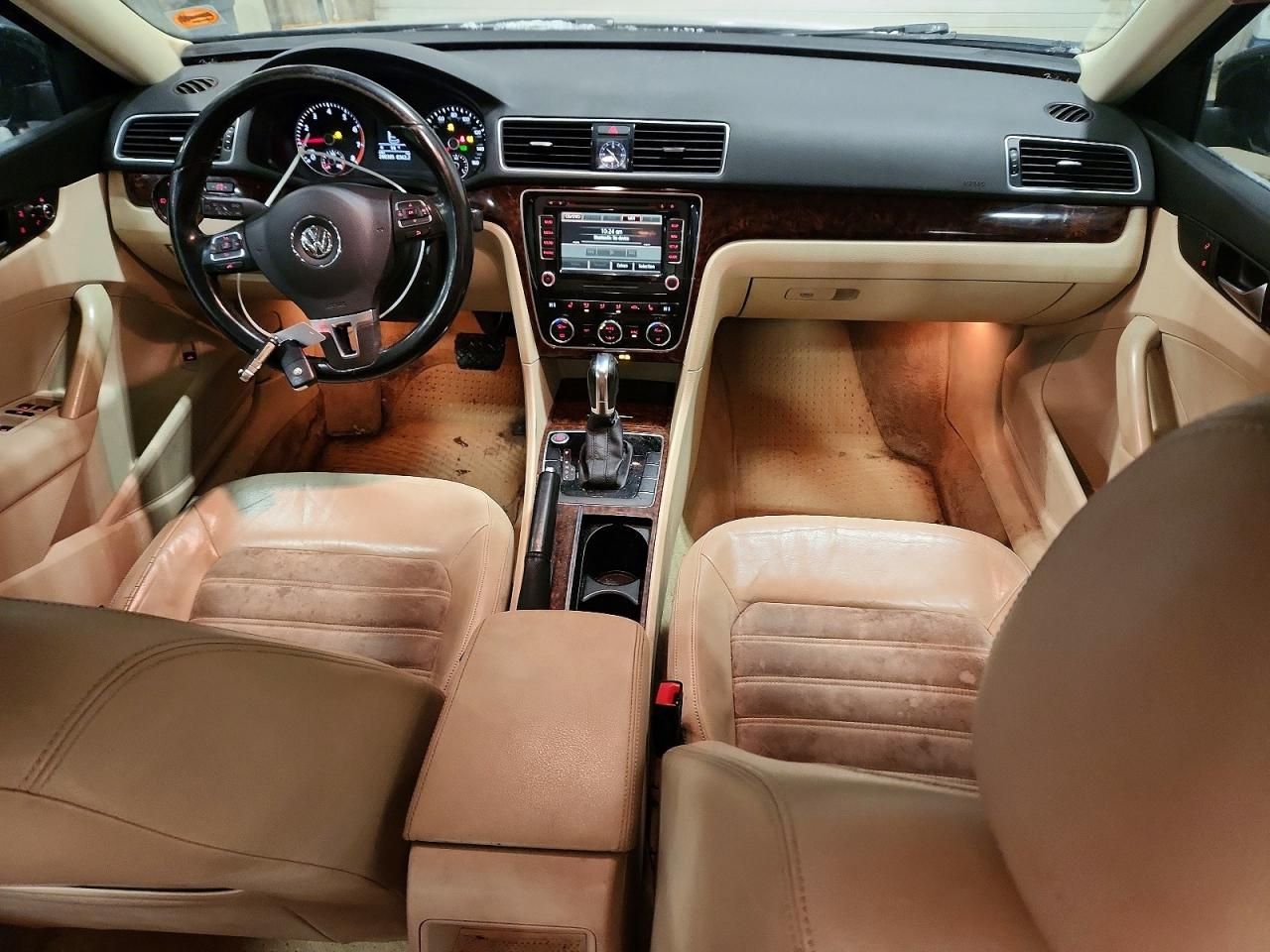 2012 Volkswagen Passat sel