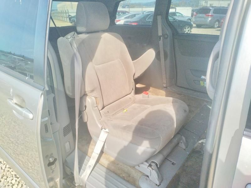 2005 Toyota Sienna ce