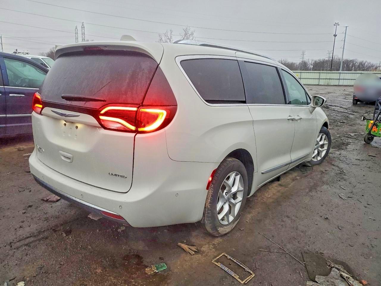 2020 Chrysler Pacifica Limited