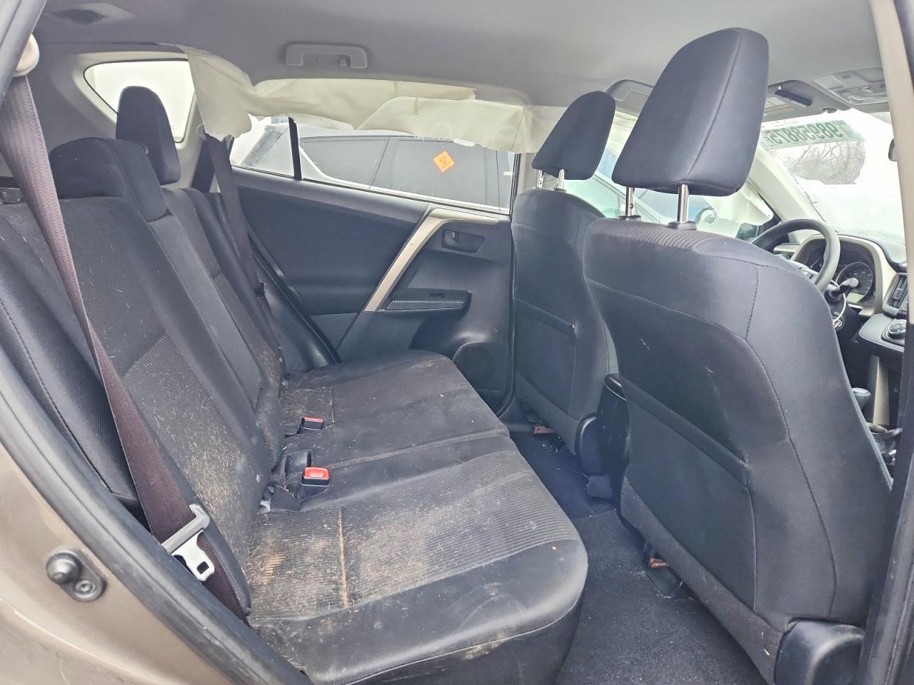 2014 Toyota Rav4 le