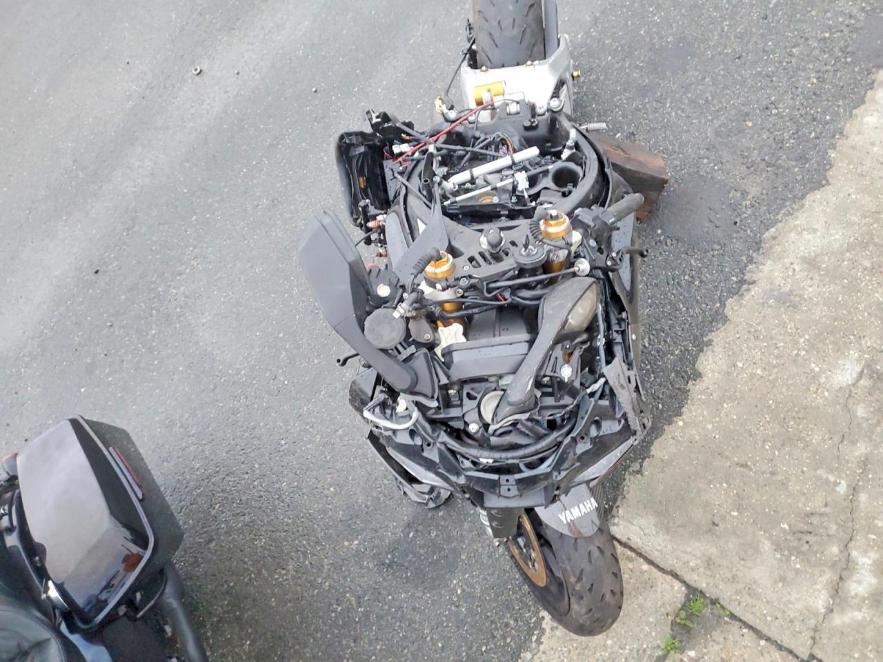 2024 Yamaha YZFR1M C