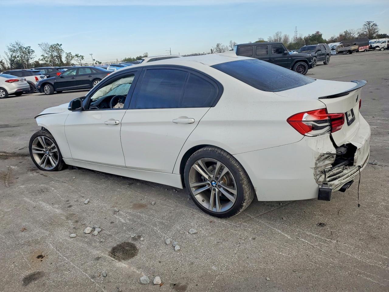 2018 BMW 330 i