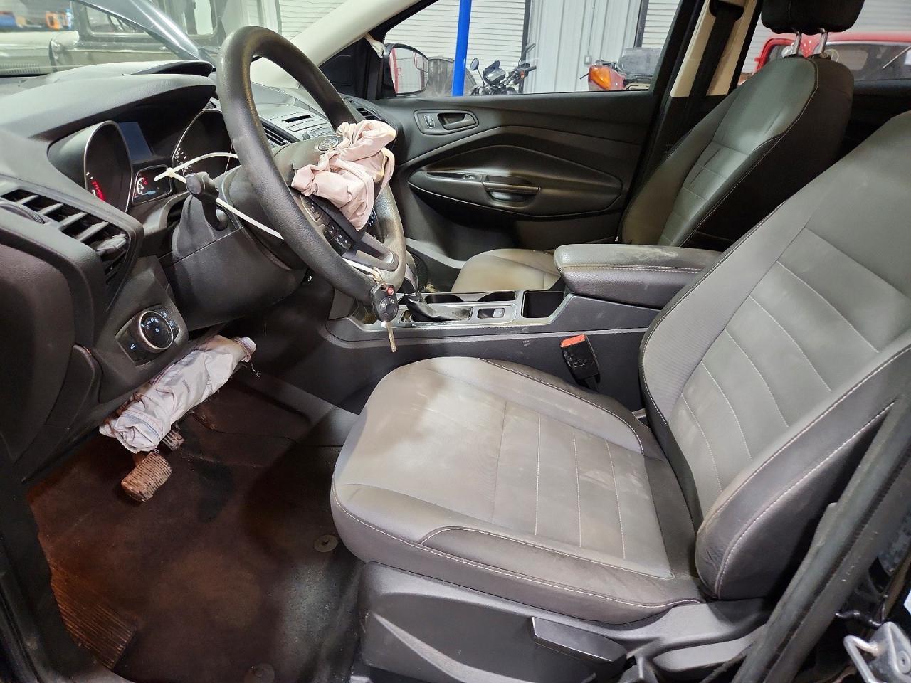 2017 Ford Escape s
