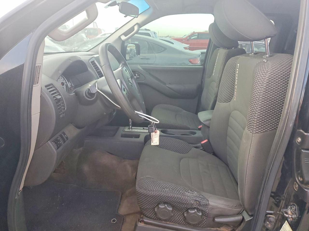 2012 Nissan Frontier sv