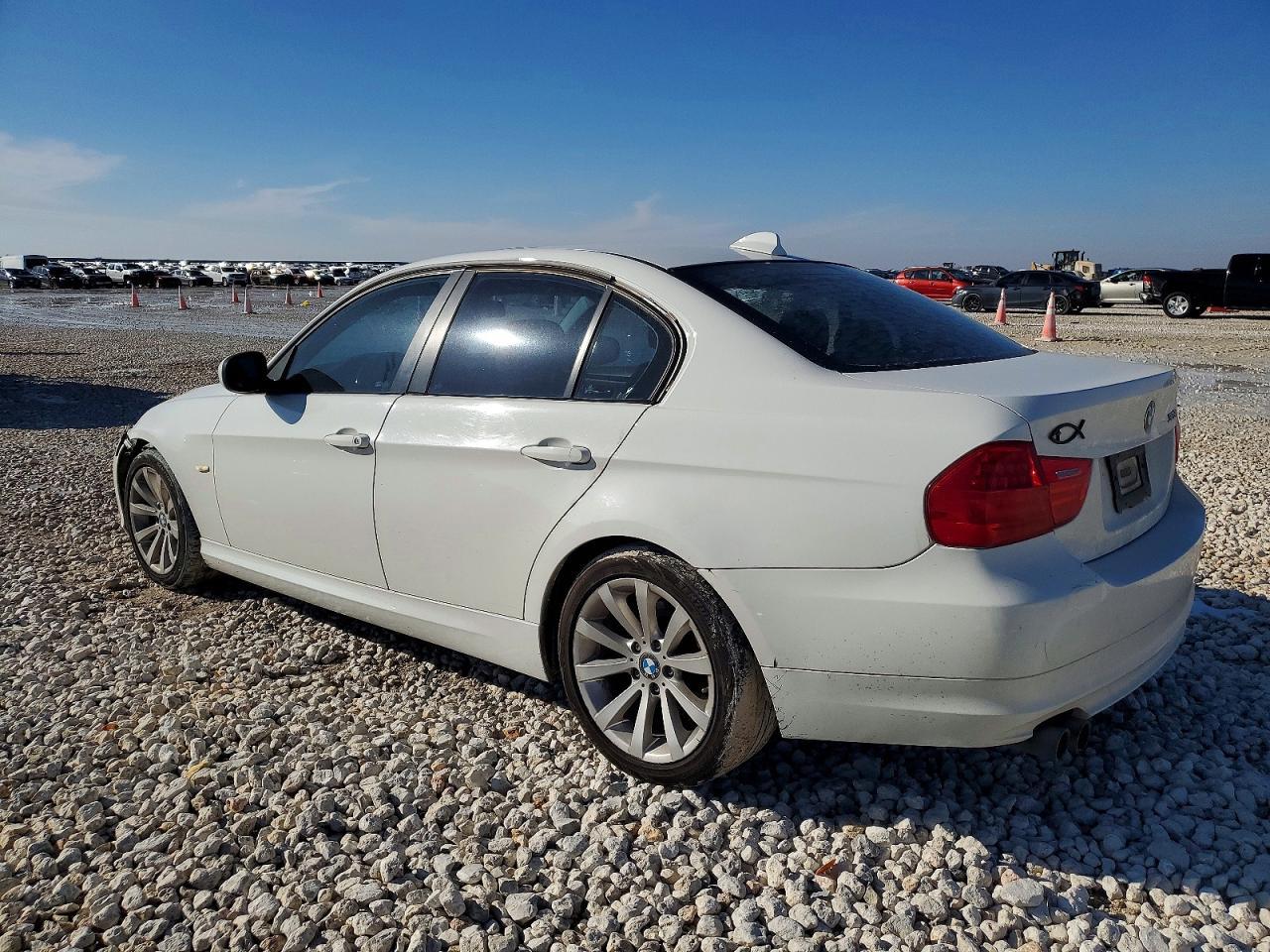 2011 BMW 328 i