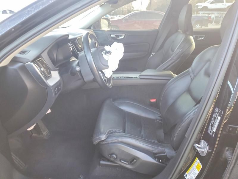 2022 Volvo Xc60 B5 Inscription