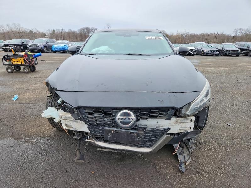 2020 Nissan Altima sr