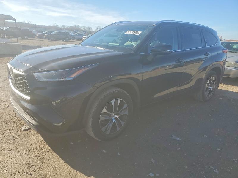 2021 Toyota Highlander xle