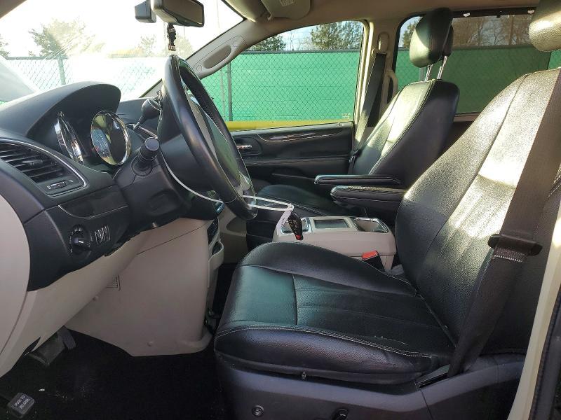 2014 Chrysler Town & Country Touring l
