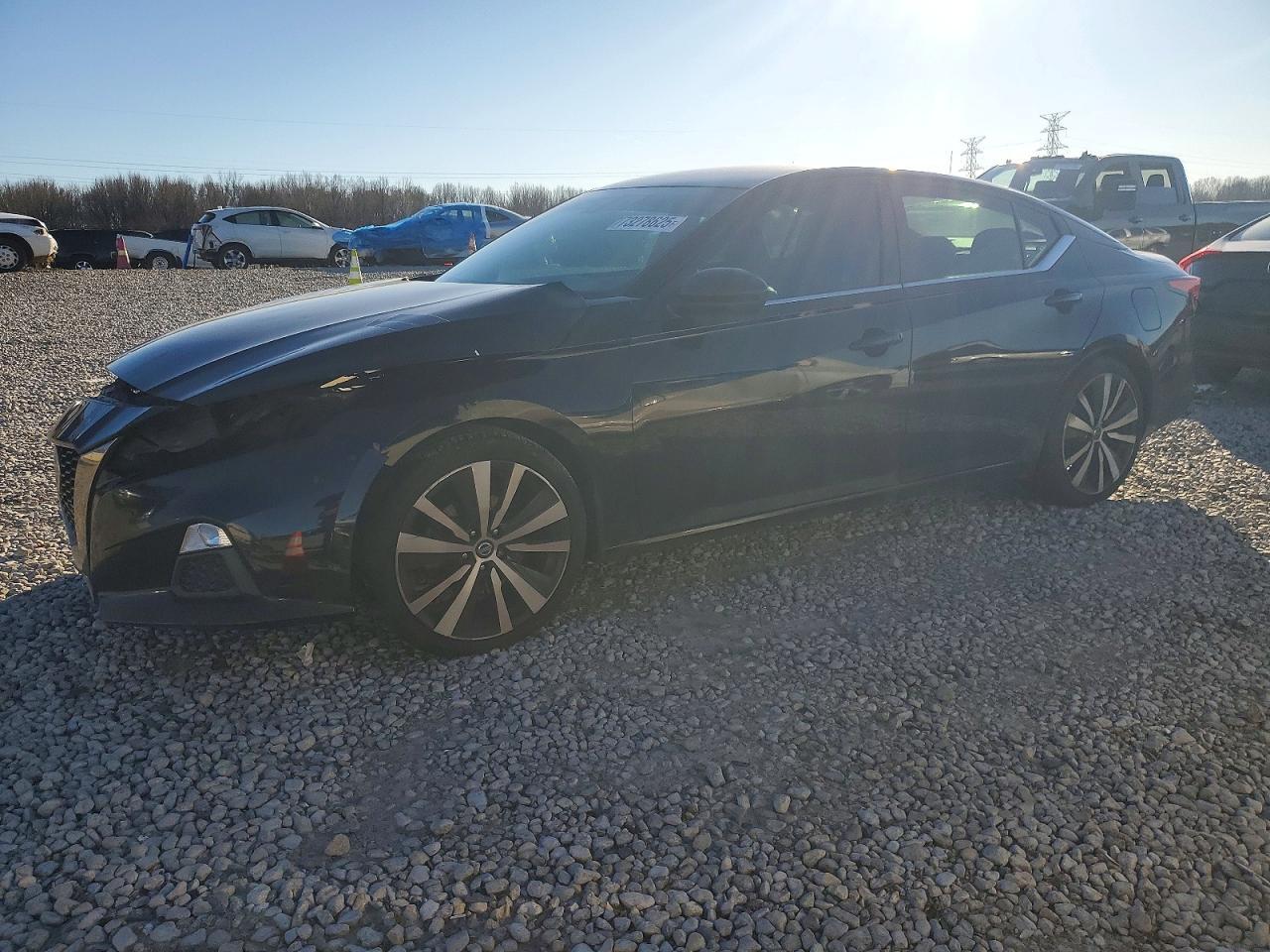 2020 Niss Altima