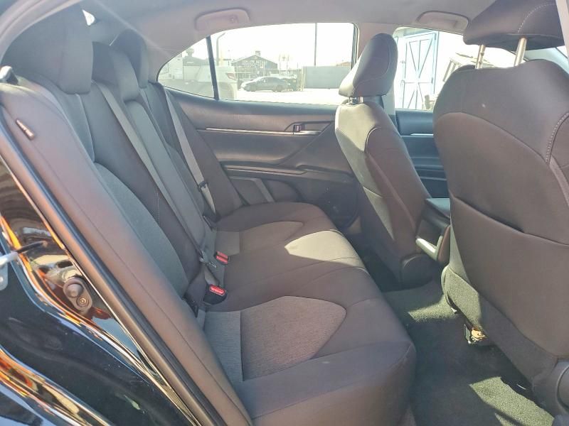 2022 Toyota Camry le