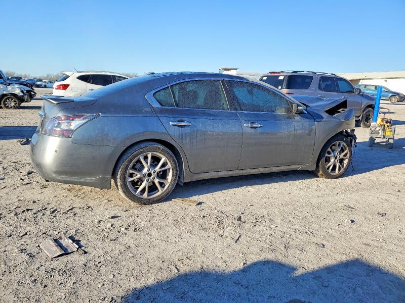 2014 Nissan Maxima s